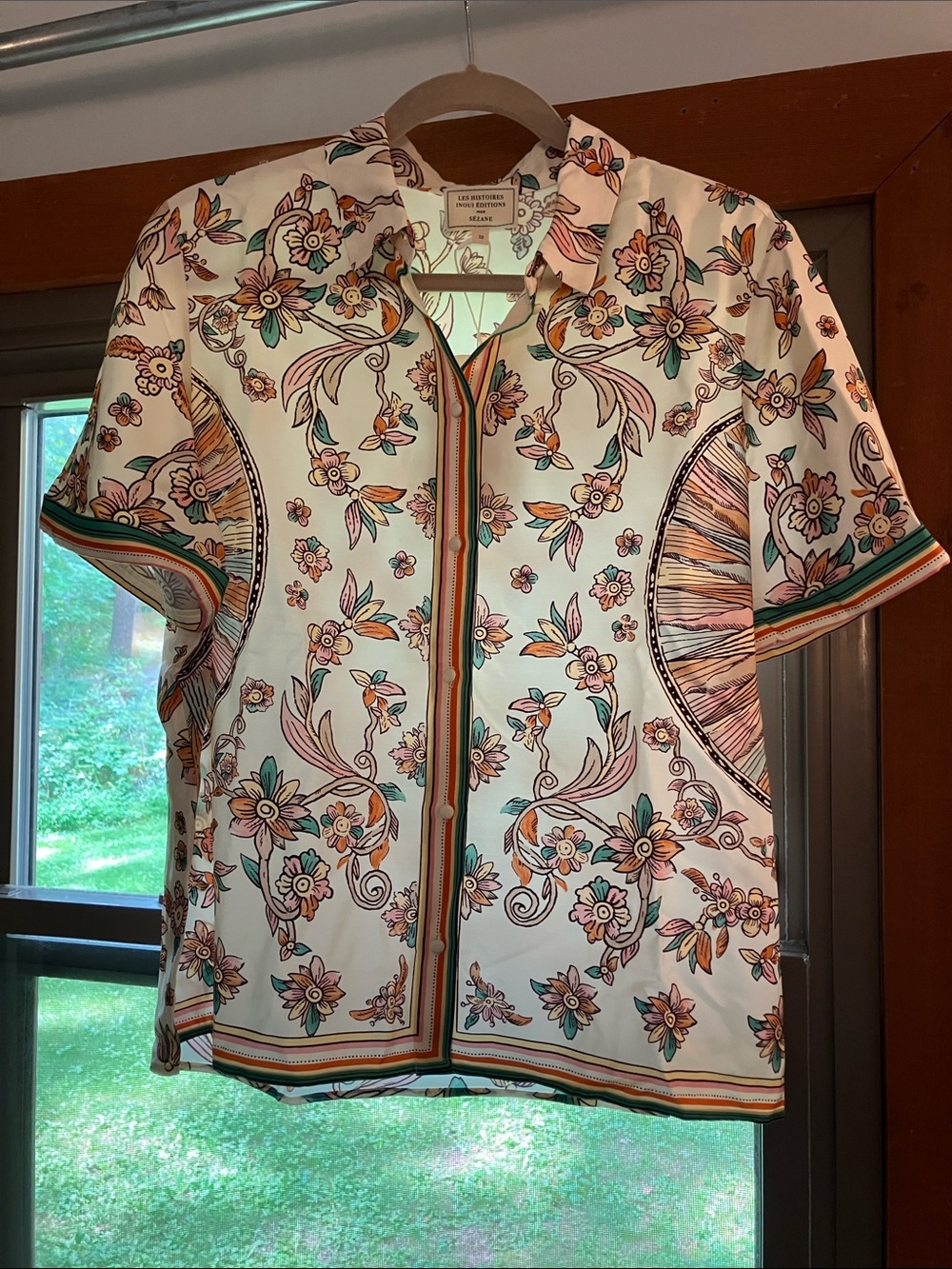 Sezane Cream Short-Sleeve Button-Up Blouse Livia Les Histoires Inoui Editions